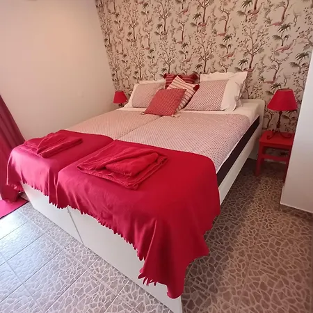 Quinta Da Romazeira Bed & Breakfast *
